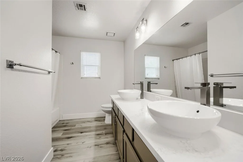 9669 Odda, Las Vegas, NV 89117