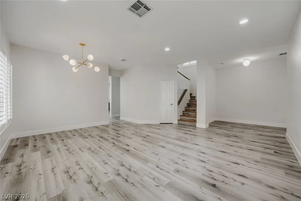 9669 Odda, Las Vegas, NV 89117