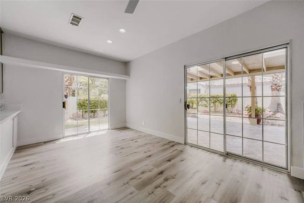 9669 Odda, Las Vegas, NV 89117