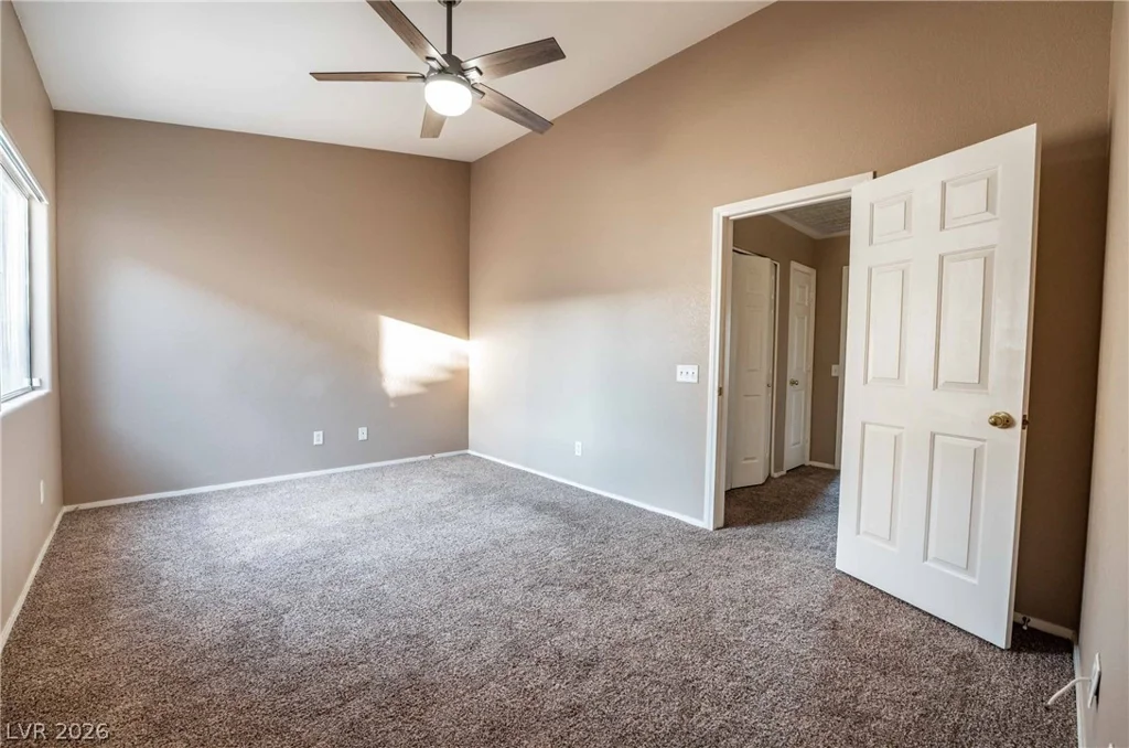 2000 Quartz Cliff, Las Vegas, NV 89117