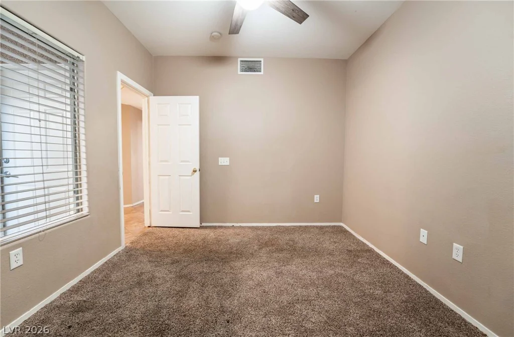 2000 Quartz Cliff, Las Vegas, NV 89117