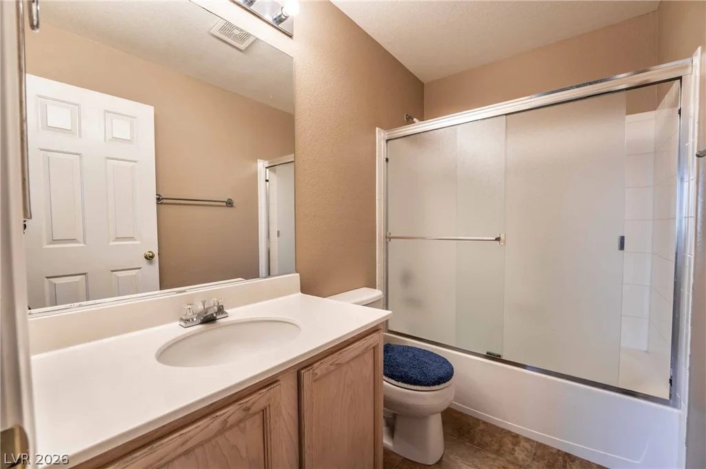 2000 Quartz Cliff, Las Vegas, NV 89117