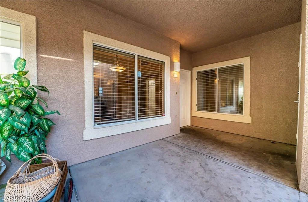 2000 Quartz Cliff, Las Vegas, NV 89117