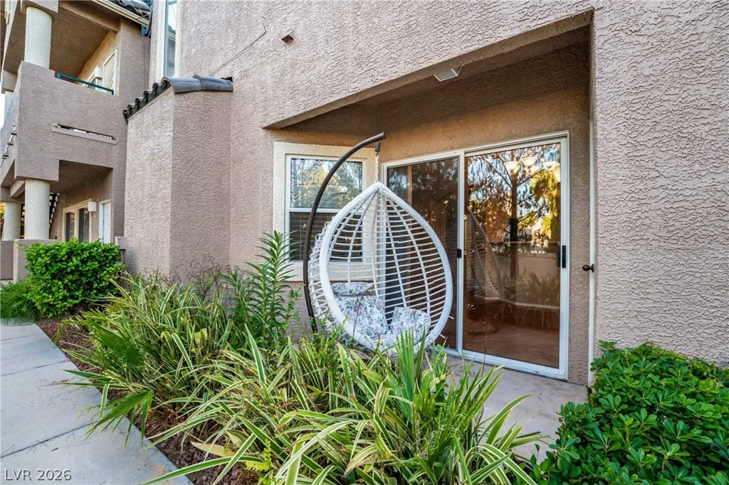 2000 Quartz Cliff, Las Vegas, NV 89117
