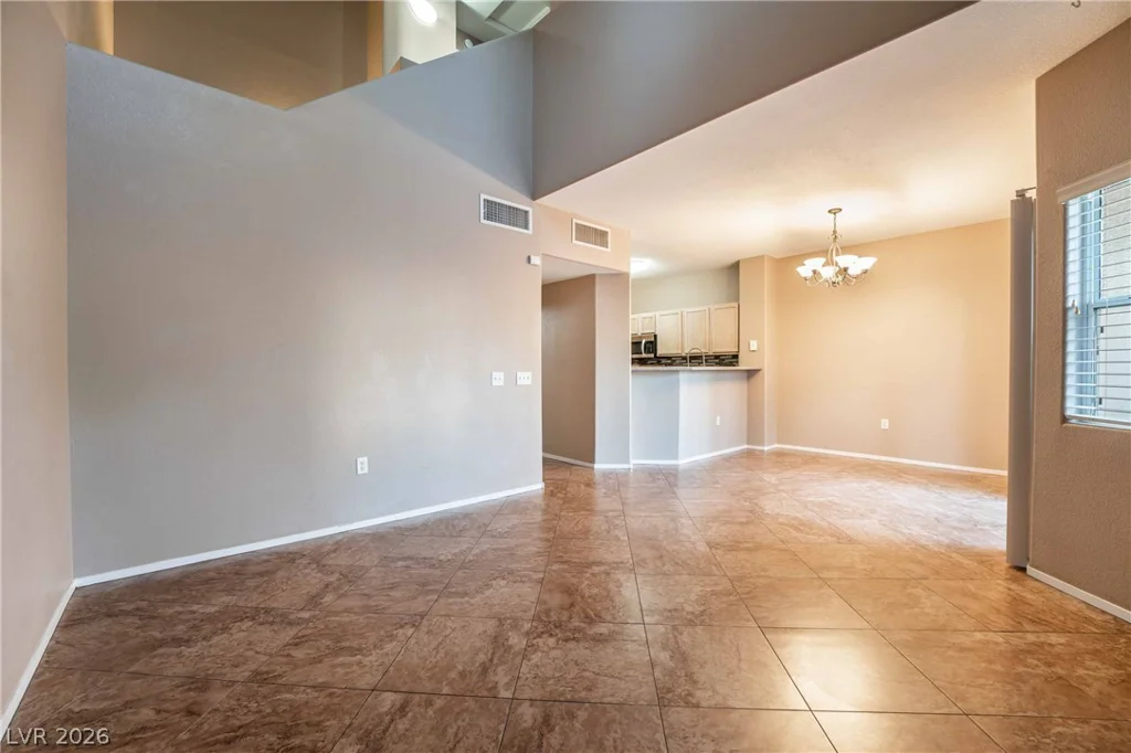 2000 Quartz Cliff, Las Vegas, NV 89117