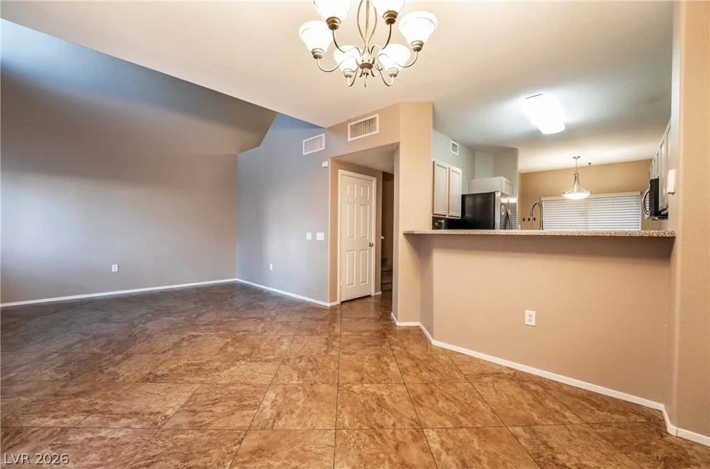 2000 Quartz Cliff, Las Vegas, NV 89117