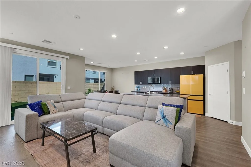 63 Harrison Rose, Las Vegas, NV 89110