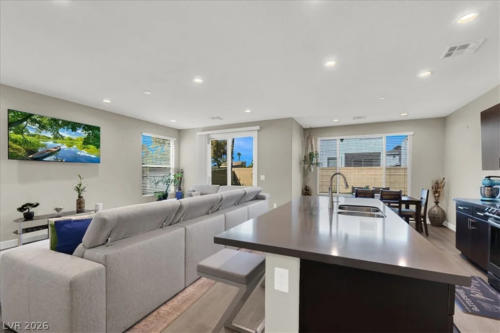 63 Harrison Rose, Las Vegas, NV 89110