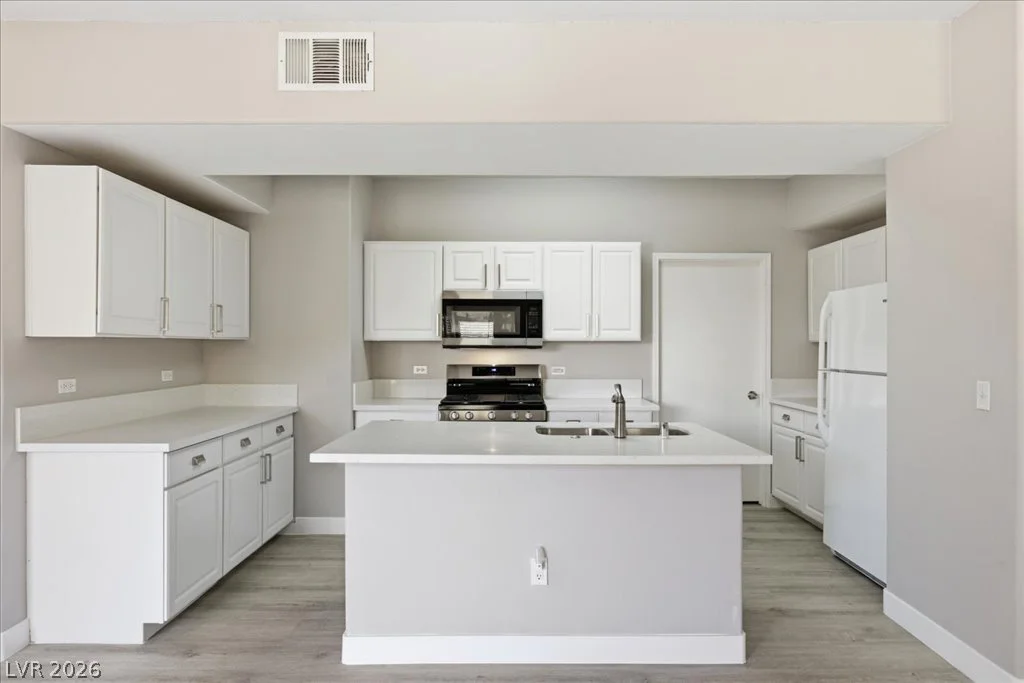8250 Grand Canyon, Las Vegas, NV 89166