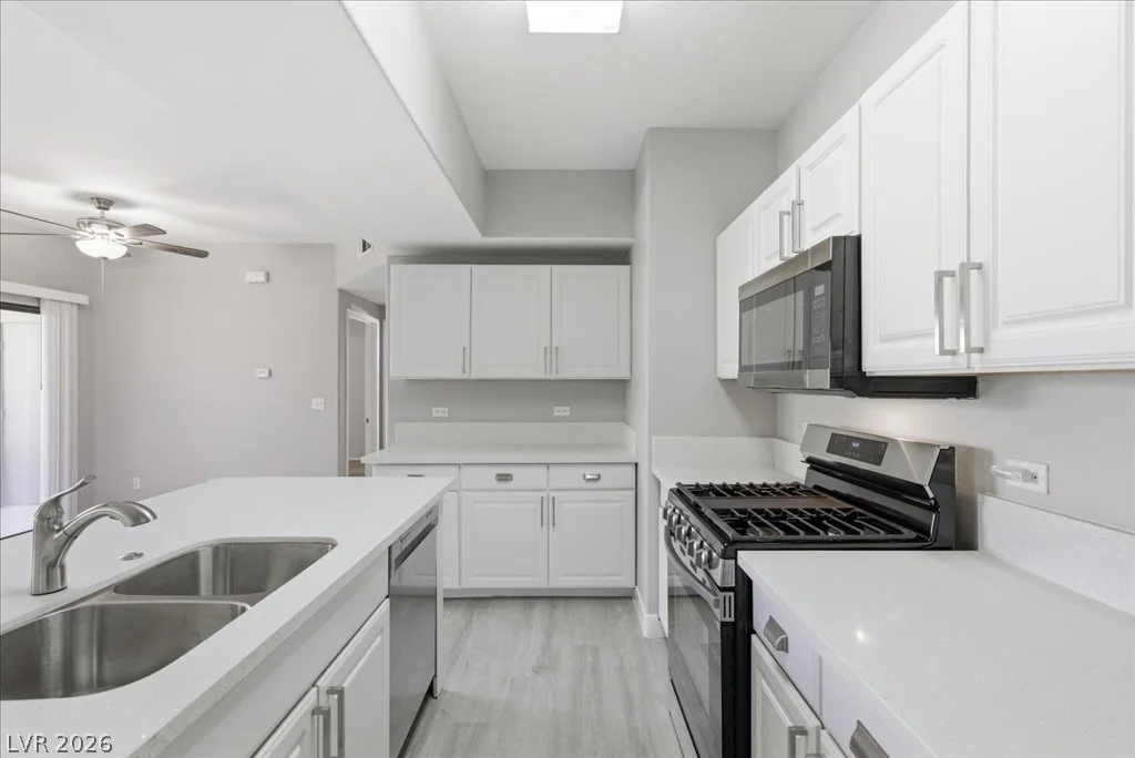 8250 Grand Canyon, Las Vegas, NV 89166