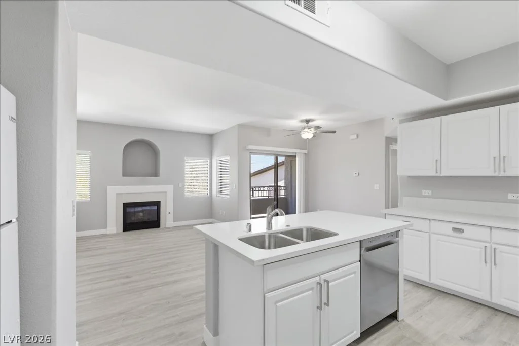 8250 Grand Canyon, Las Vegas, NV 89166