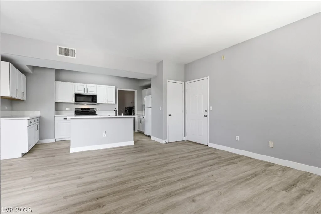 8250 Grand Canyon, Las Vegas, NV 89166
