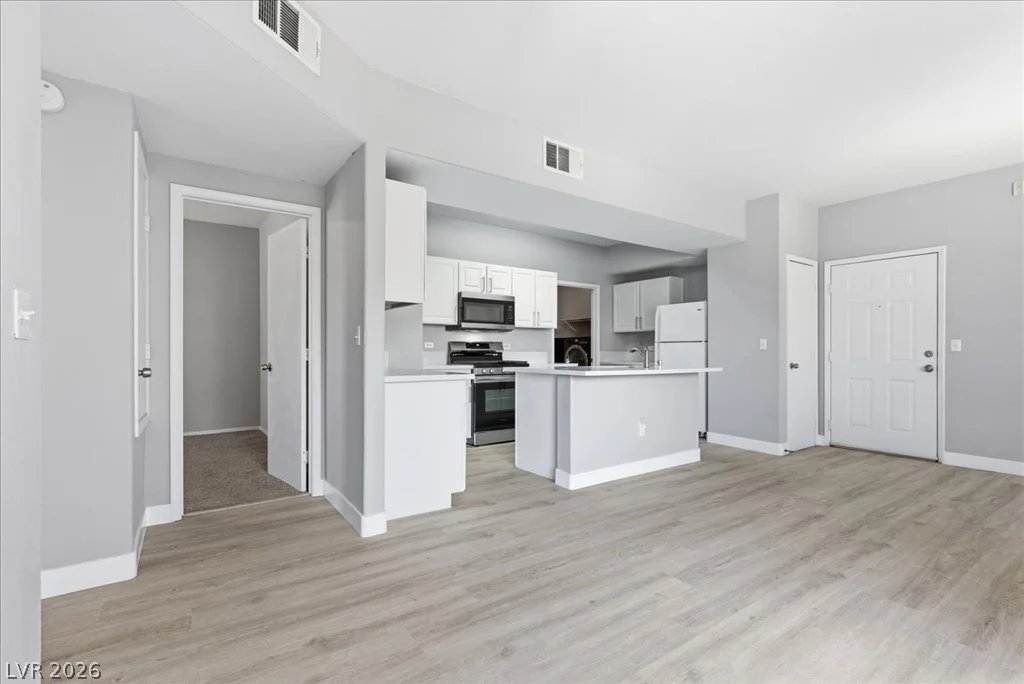 8250 Grand Canyon, Las Vegas, NV 89166