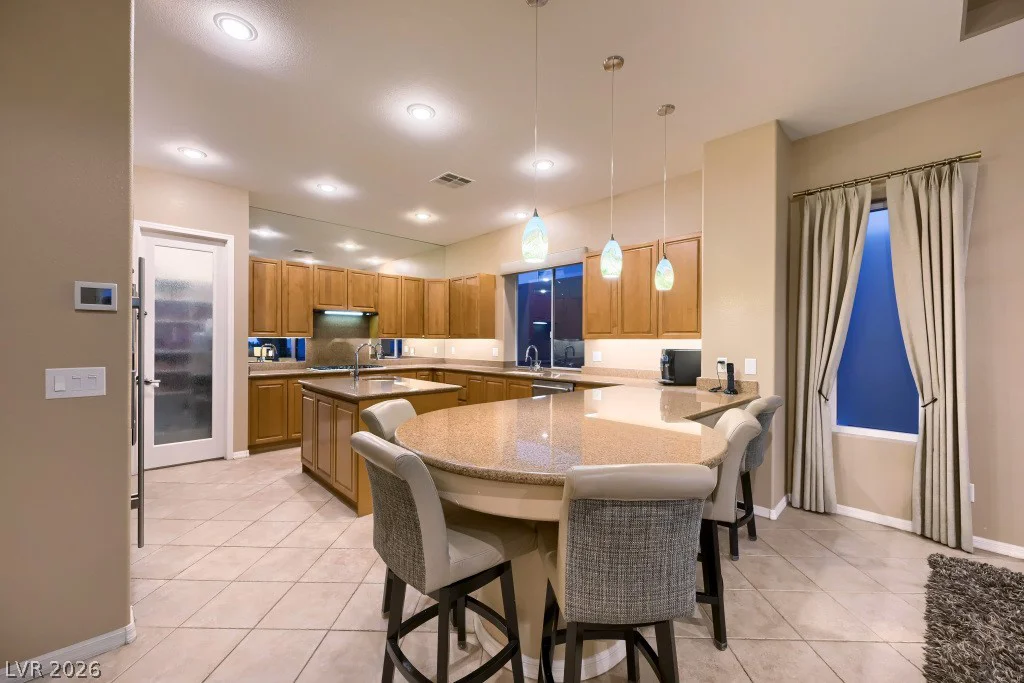 11686 Glowing Sunset, Las Vegas, NV 89135