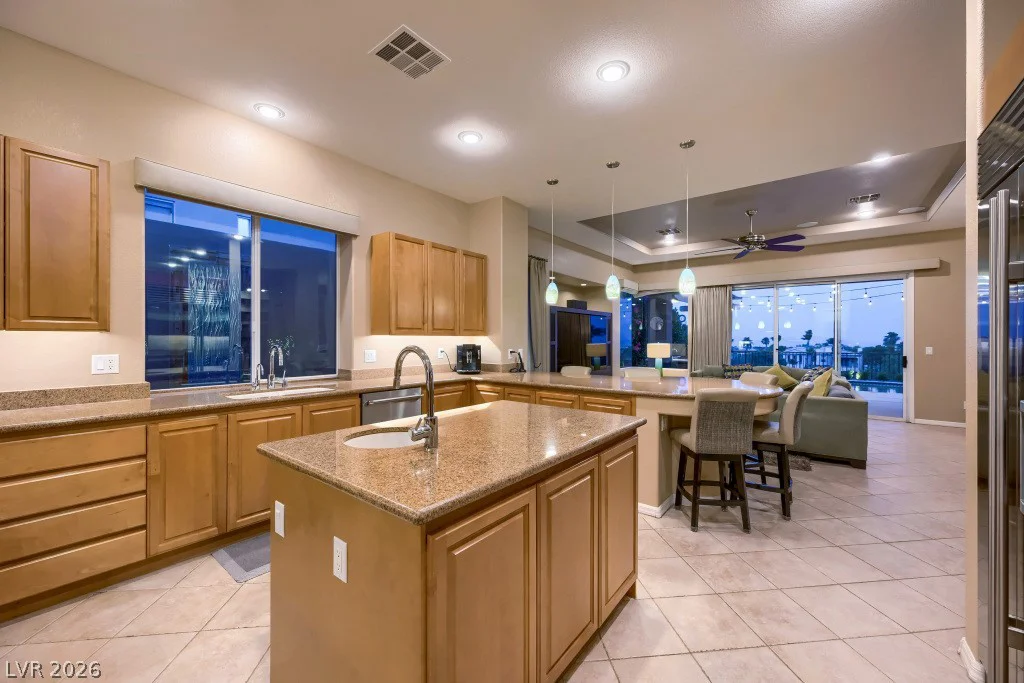 11686 Glowing Sunset, Las Vegas, NV 89135