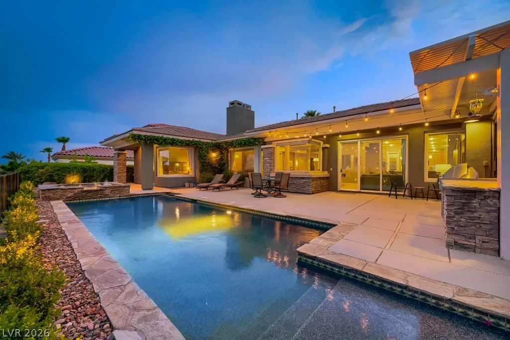 11686 Glowing Sunset, Las Vegas, NV 89135