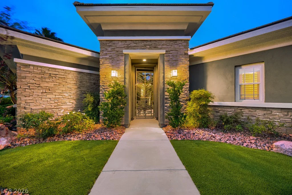 11686 Glowing Sunset, Las Vegas, NV 89135