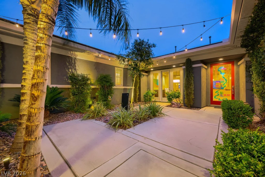 11686 Glowing Sunset, Las Vegas, NV 89135