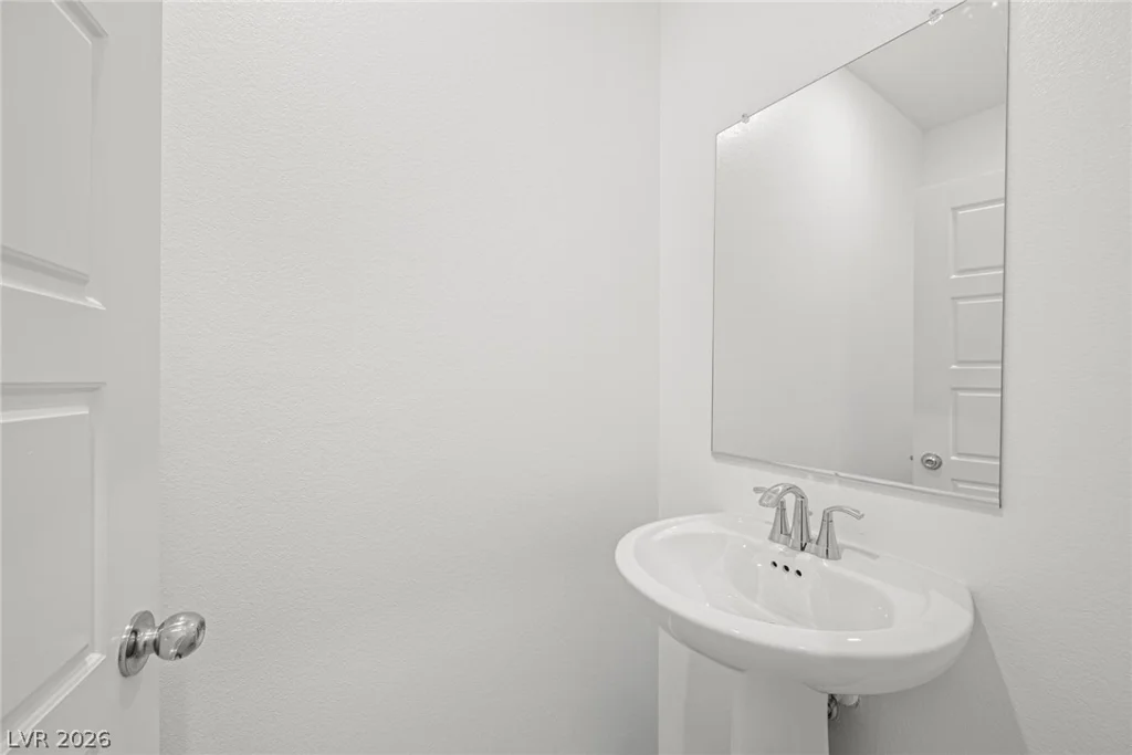 2621 Saunder, North Las Vegas, NV 89032