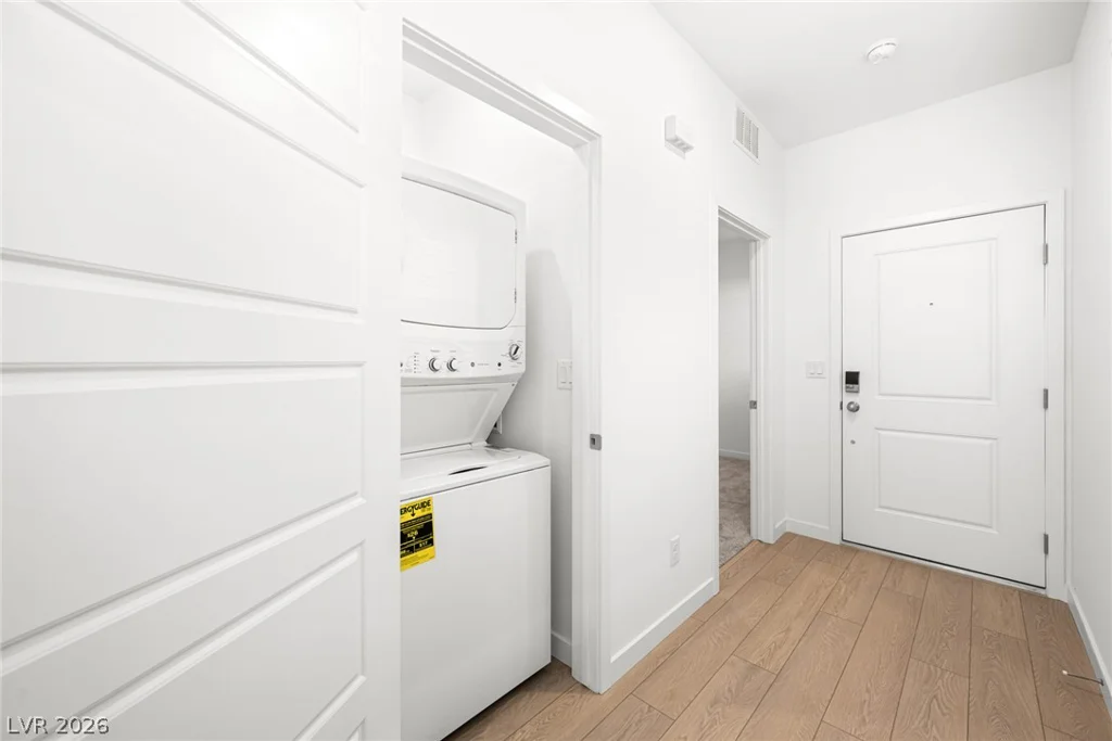 2621 Saunder, North Las Vegas, NV 89032
