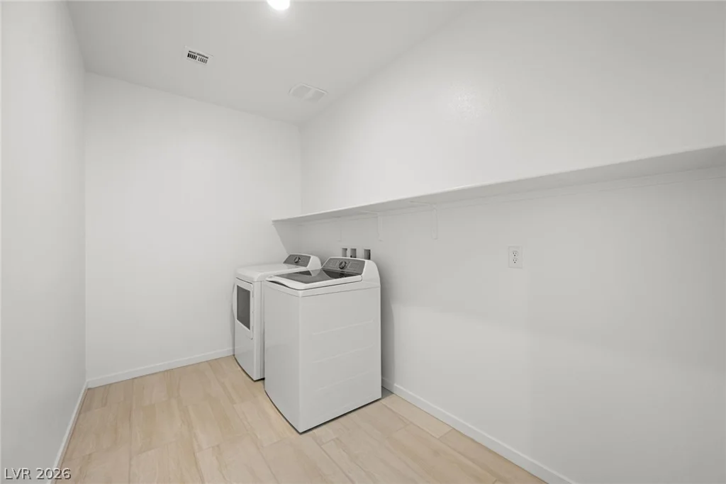 2621 Saunder, North Las Vegas, NV 89032