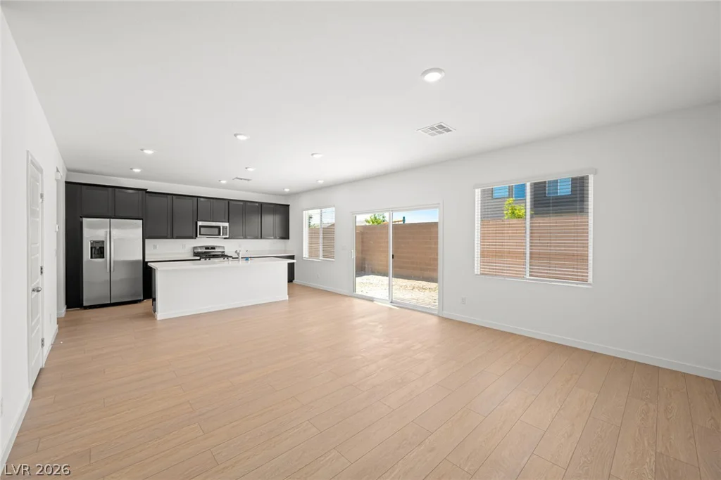 2621 Saunder, North Las Vegas, NV 89032