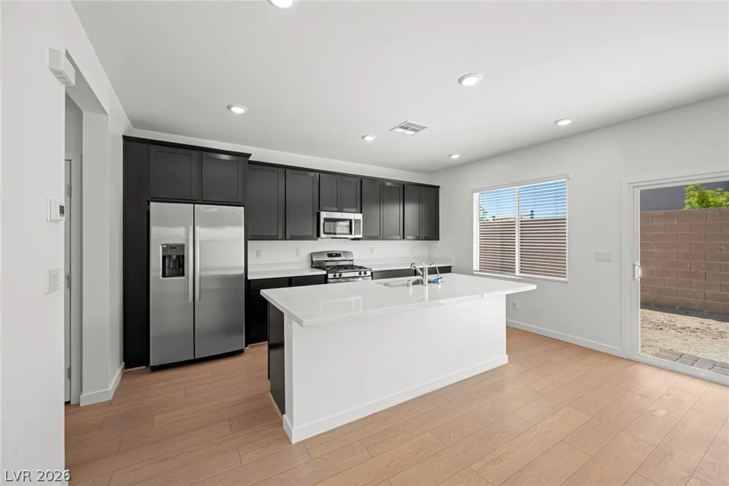 2621 Saunder, North Las Vegas, NV 89032