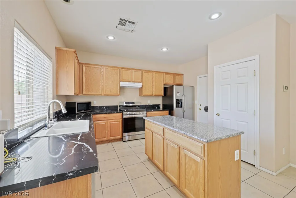 3425 Green Ice, North Las Vegas, NV 89081