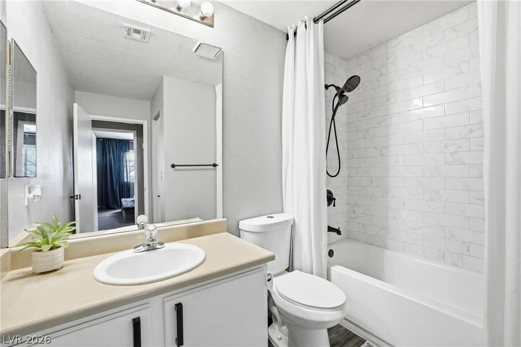 8600 Charleston, Las Vegas, NV 89117