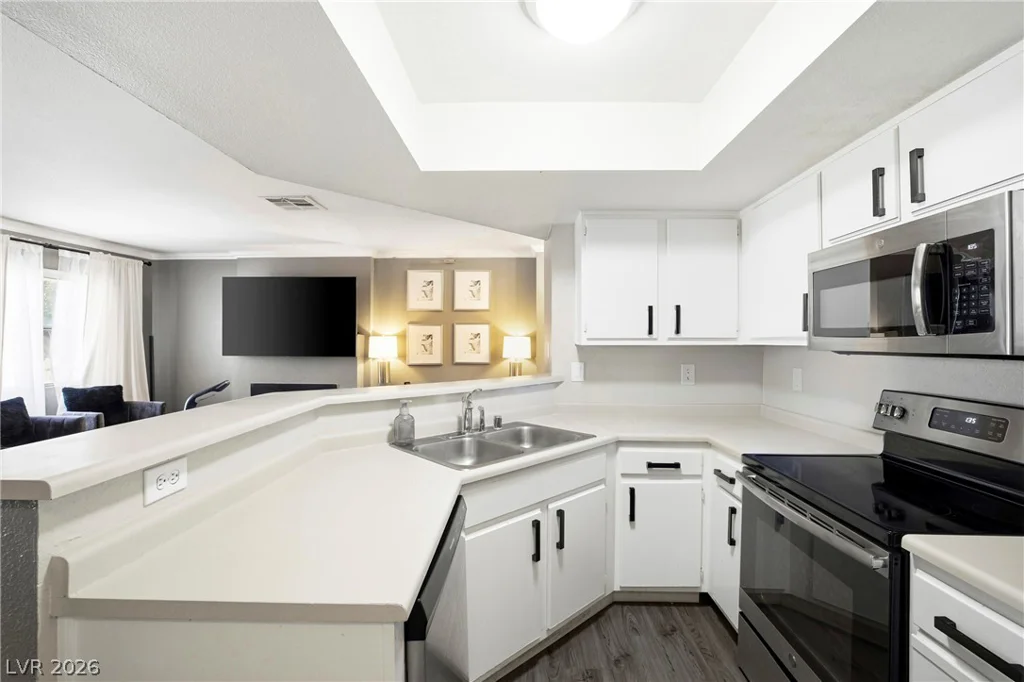 8600 Charleston, Las Vegas, NV 89117