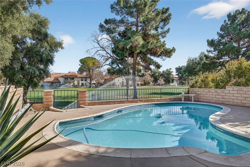 3020 Bel Air, Las Vegas, NV 89109