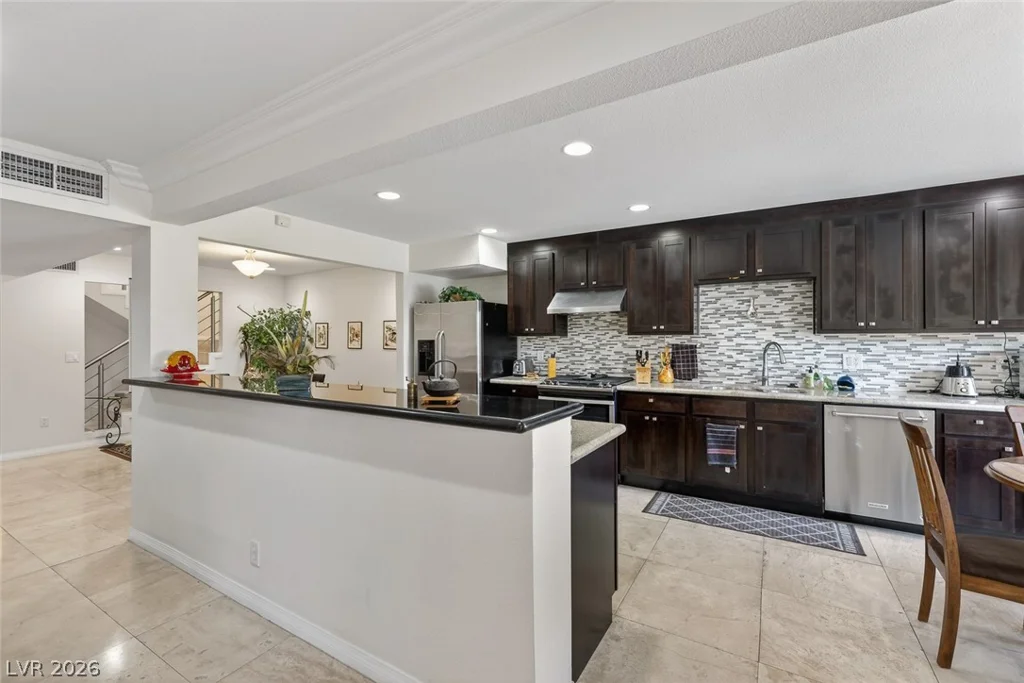 3020 Bel Air, Las Vegas, NV 89109