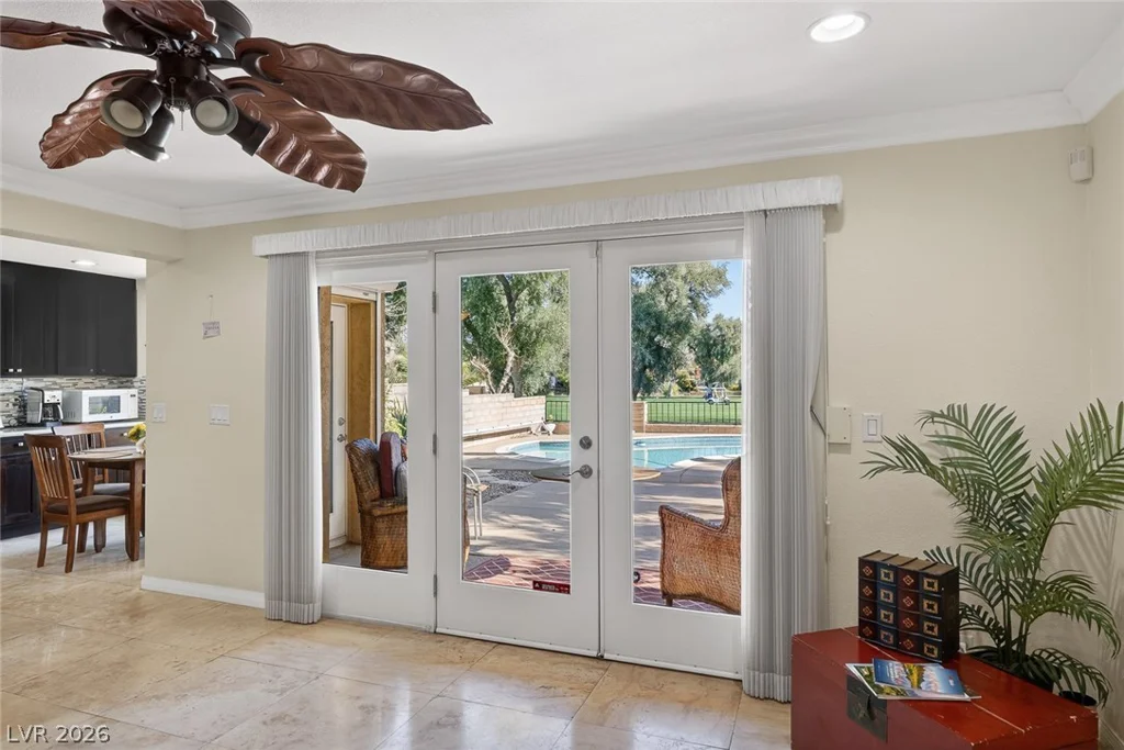 3020 Bel Air, Las Vegas, NV 89109