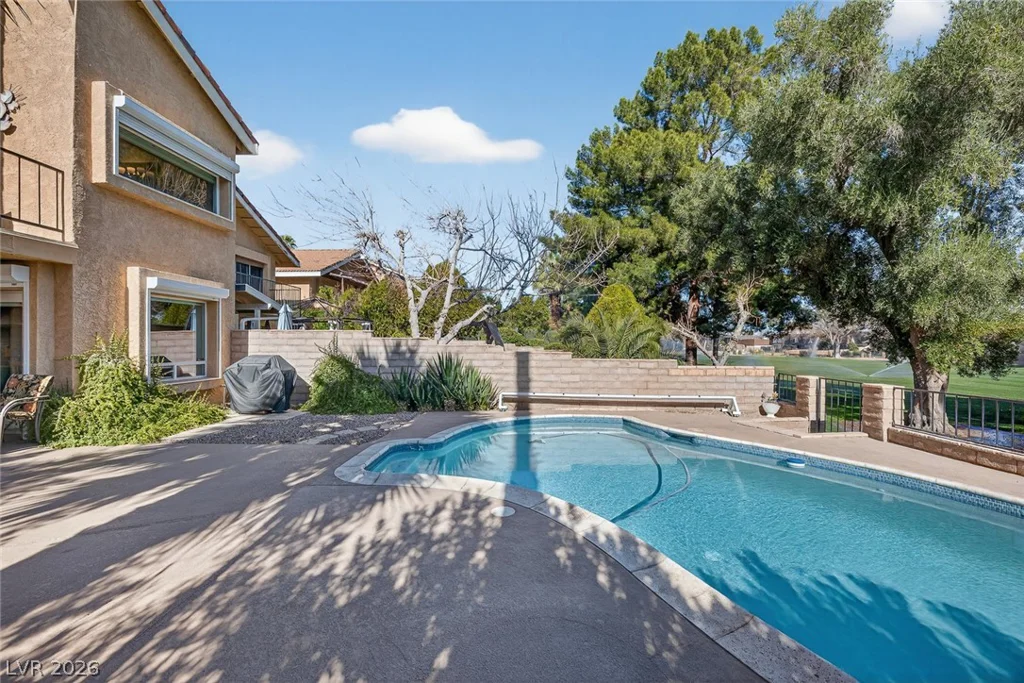 3020 Bel Air, Las Vegas, NV 89109