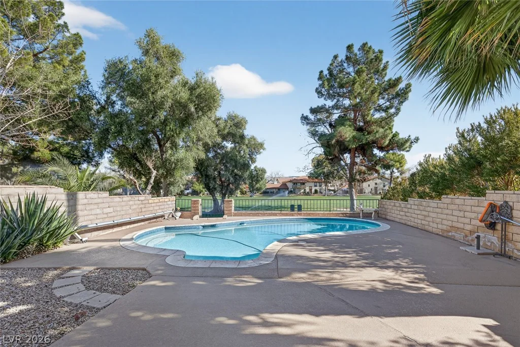 3020 Bel Air, Las Vegas, NV 89109