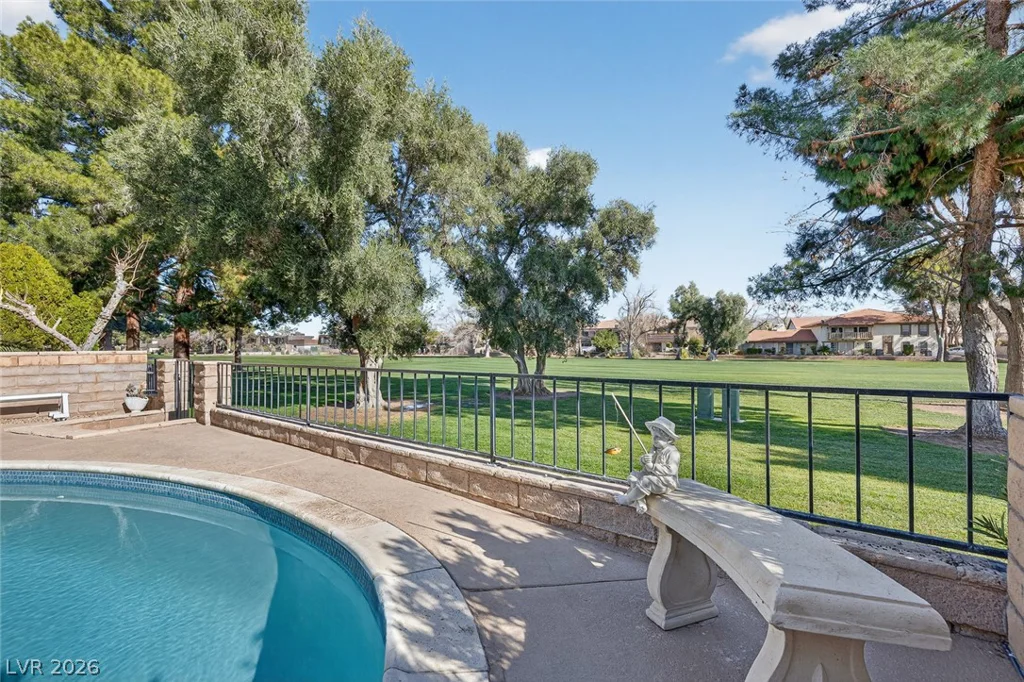 3020 Bel Air, Las Vegas, NV 89109