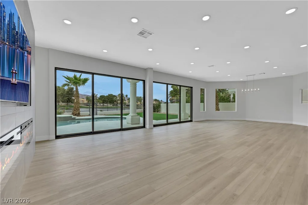 2589 Sun Reef, Las Vegas, NV 89128
