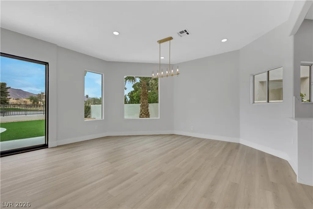 2589 Sun Reef, Las Vegas, NV 89128