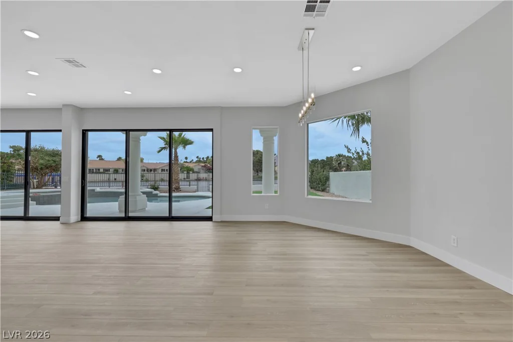 2589 Sun Reef, Las Vegas, NV 89128