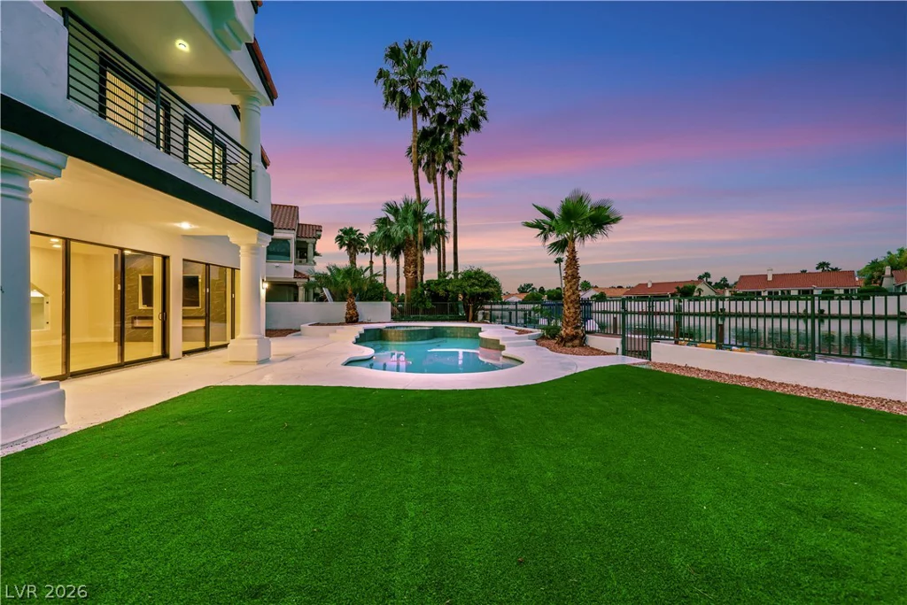 2589 Sun Reef, Las Vegas, NV 89128