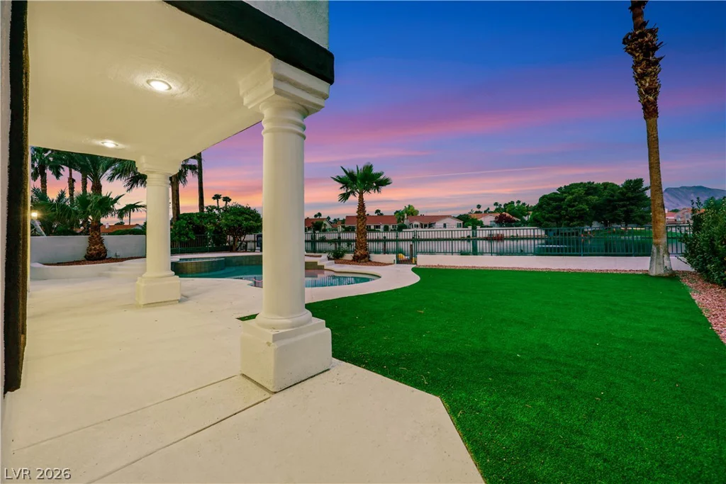 2589 Sun Reef, Las Vegas, NV 89128