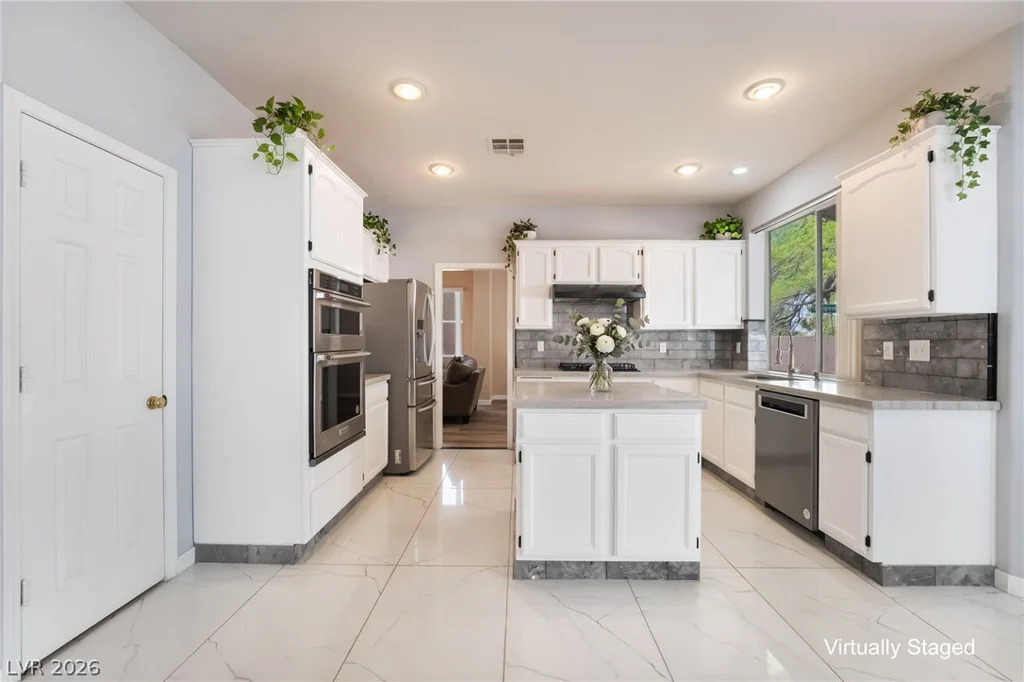 2324 Pinion Valley, Las Vegas, NV 89134