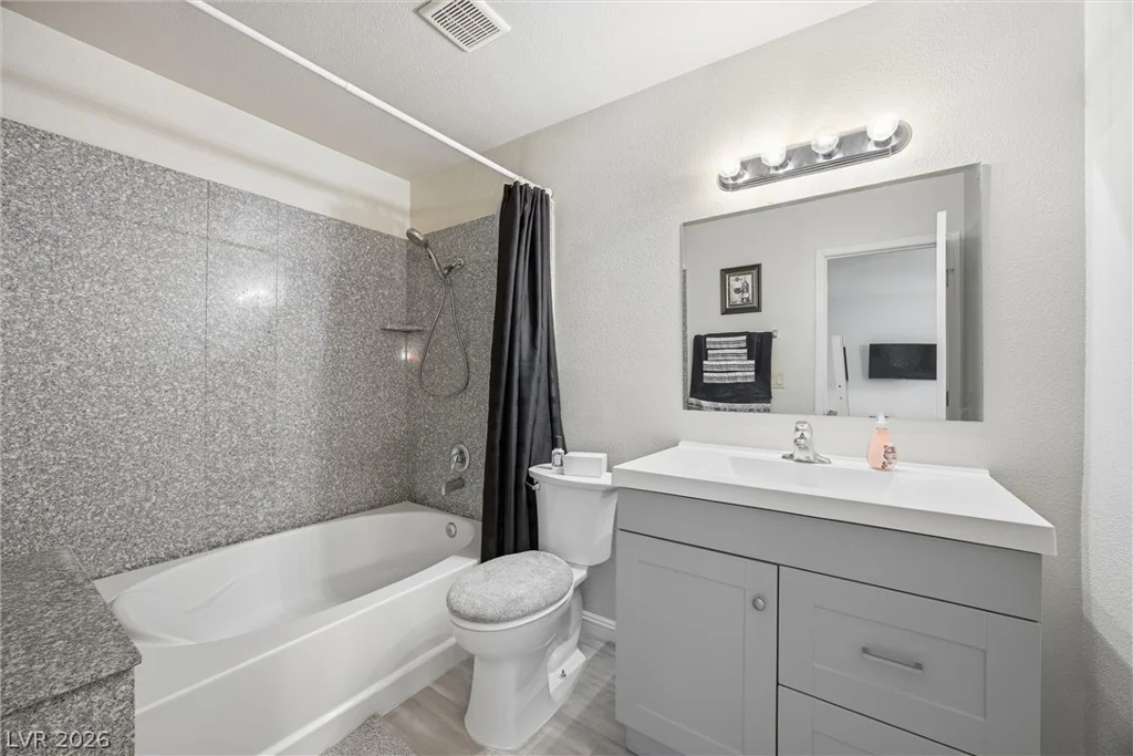 2451 Rainbow, Las Vegas, NV 89108