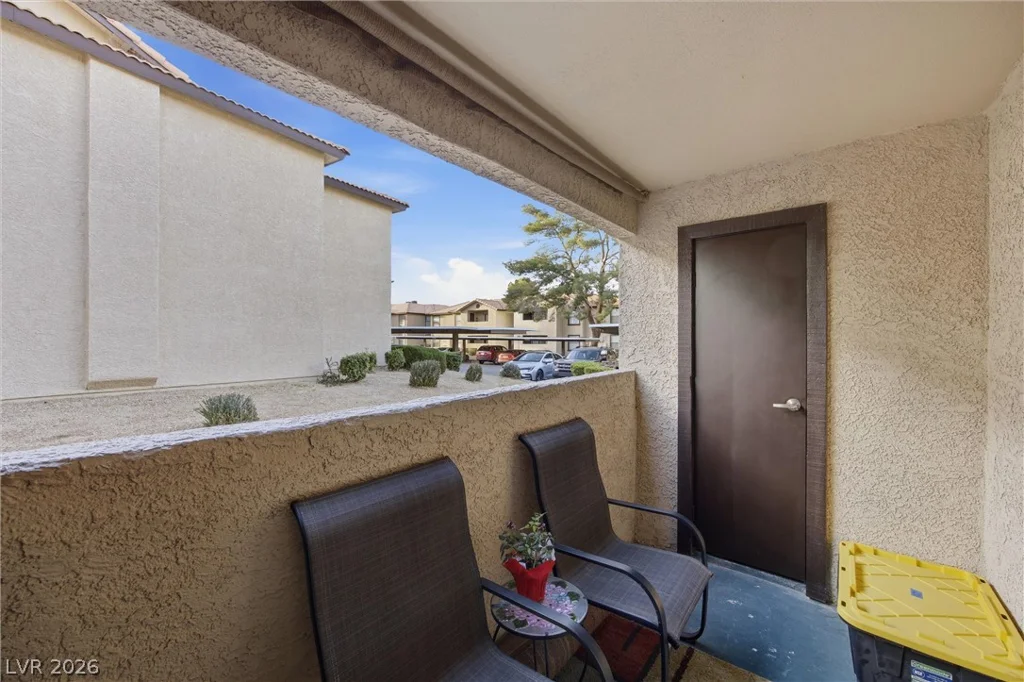 2451 Rainbow, Las Vegas, NV 89108