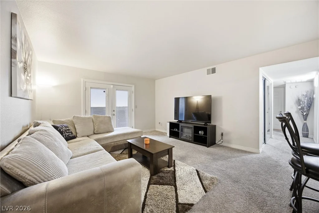 2451 Rainbow, Las Vegas, NV 89108