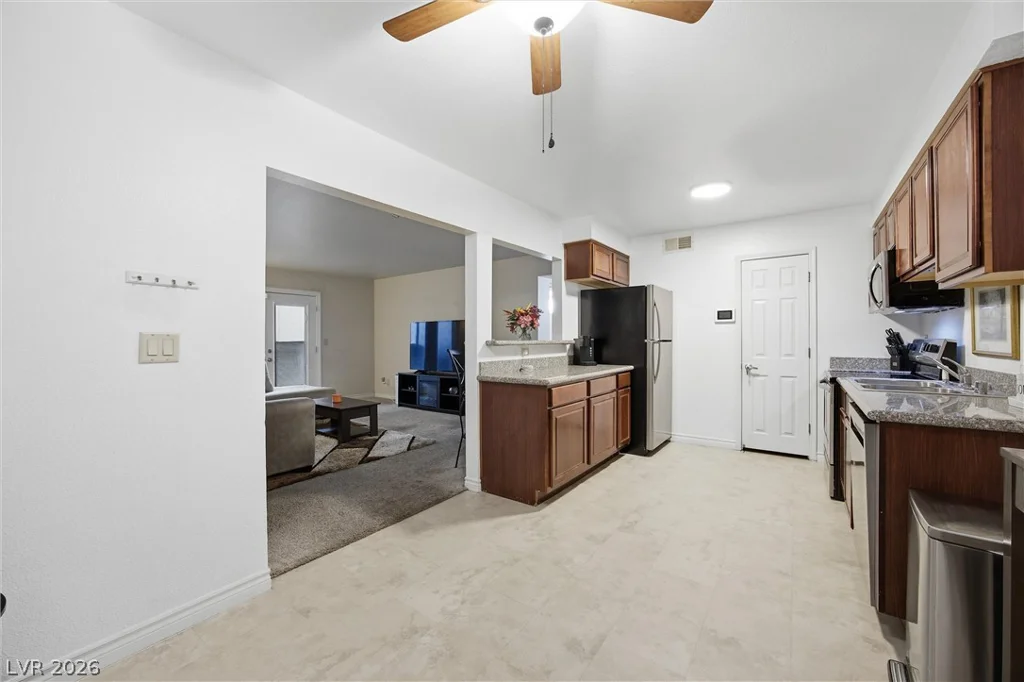 2451 Rainbow, Las Vegas, NV 89108
