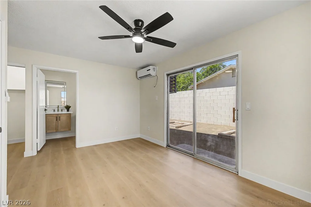 6411 Aclare, Las Vegas, NV 89118