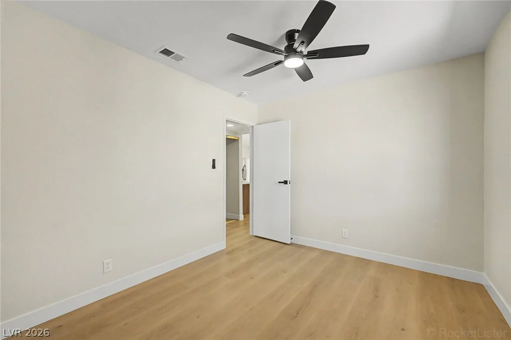 6411 Aclare, Las Vegas, NV 89118