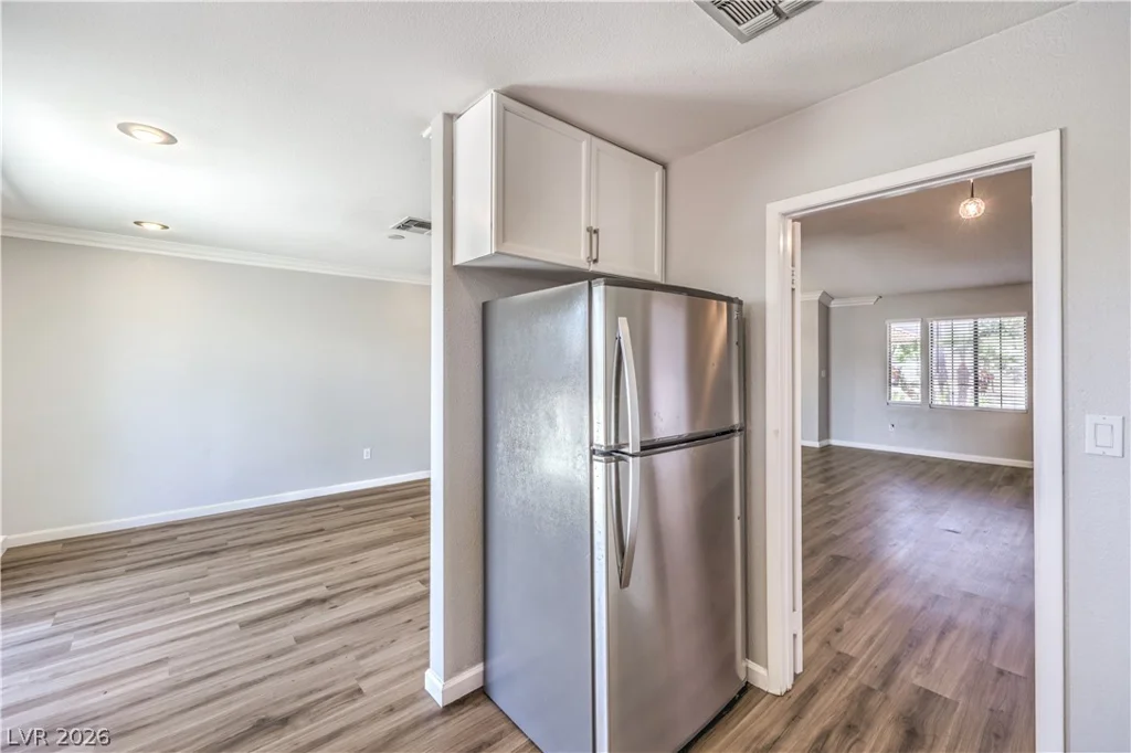 8392 Gresham, Las Vegas, NV 89123