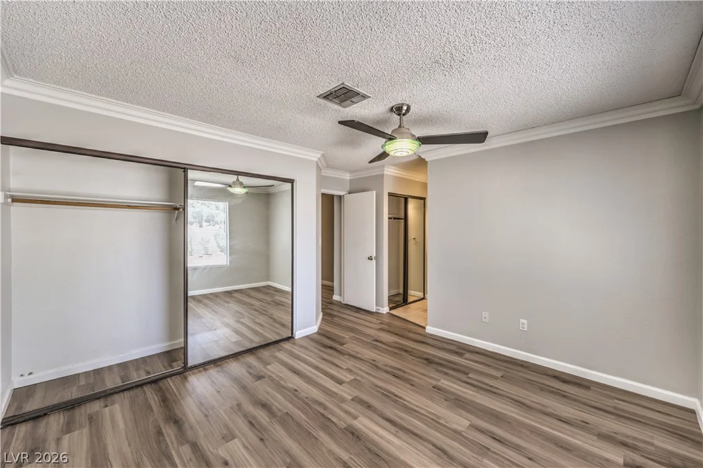 8392 Gresham, Las Vegas, NV 89123